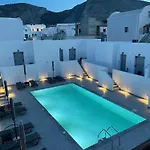 Tarelis & Apartman Kamári