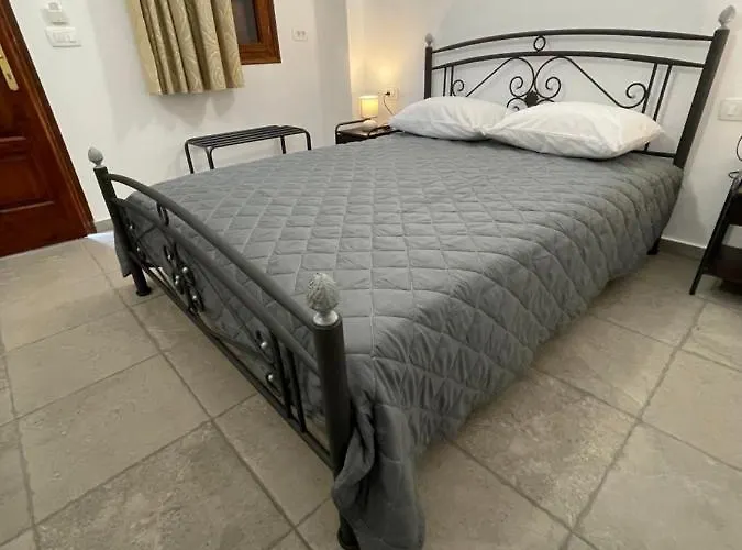 Tarelis & Apartamento