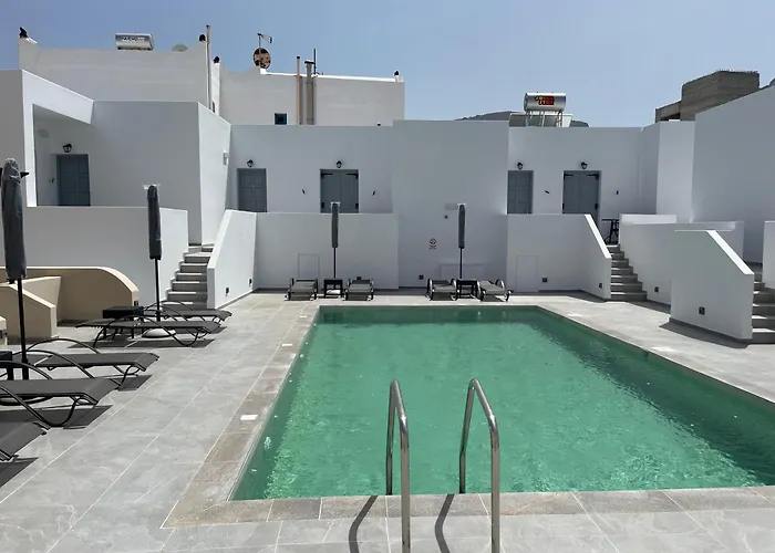 Tarelis & Lejlighed Kamári