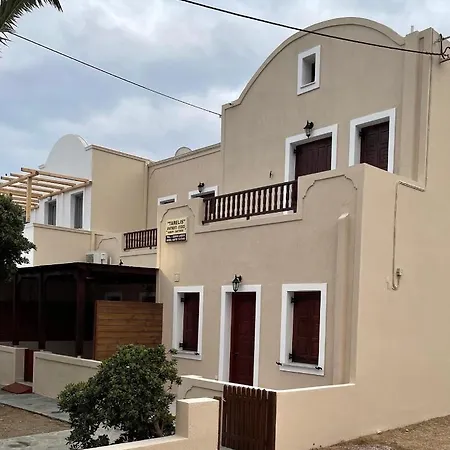 Tarelis & Apartment Kamari (Santorini)