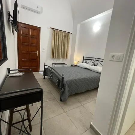 Apartment Tarelis & Kamari (Santorini)