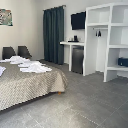 Apartment Tarelis & Kamari (Santorini)