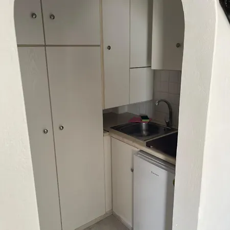 Apartment Tarelis &