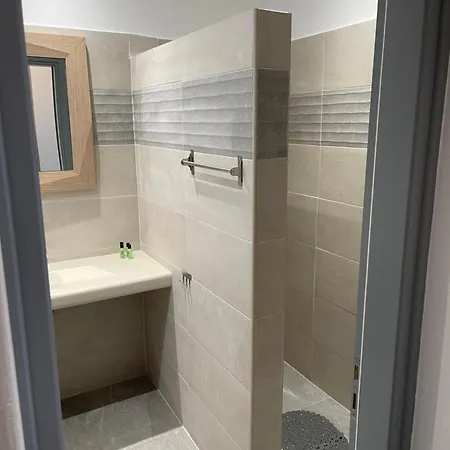 公寓 Tarelis & Kamári