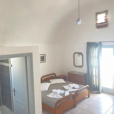 Tarelis & Apartment