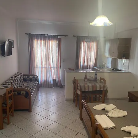 Tarelis & Apartment