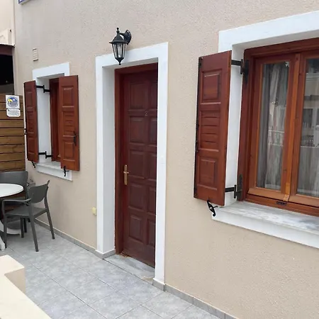 Tarelis & Apartment *