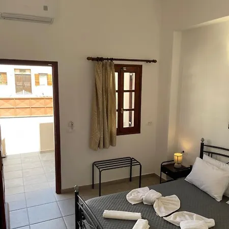 Apartment Tarelis &